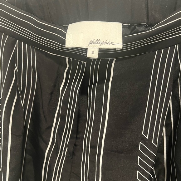Phillip Lim New 3.1 high waisted 100% silk striped shorts / Size 2 Waist 16’ - Picture 4 of 5